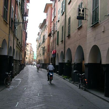 Vista Sul Carruggio, Centro Storico Di Chiavari Extérieur photo