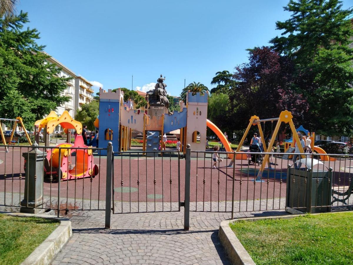 Vista Sul Carruggio, Centro Storico Di Chiavari Extérieur photo